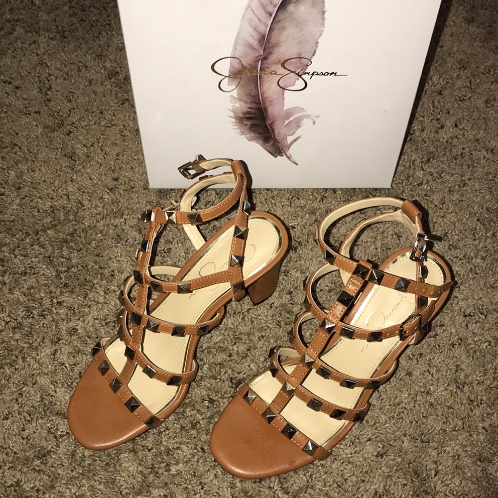Valentino dupes